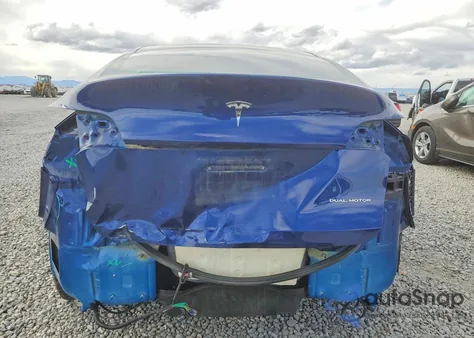 2023 Tesla Model Y z USA, uszkodzony, nr VIN 7SAYGDEE1PF759751